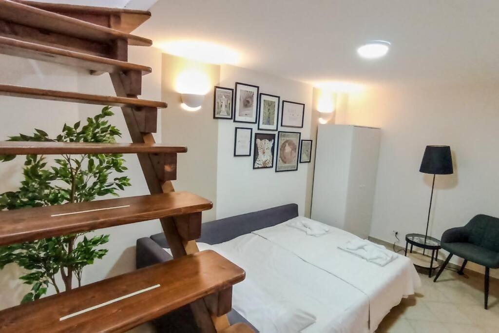 Come A Casa By Dimorra * Naples